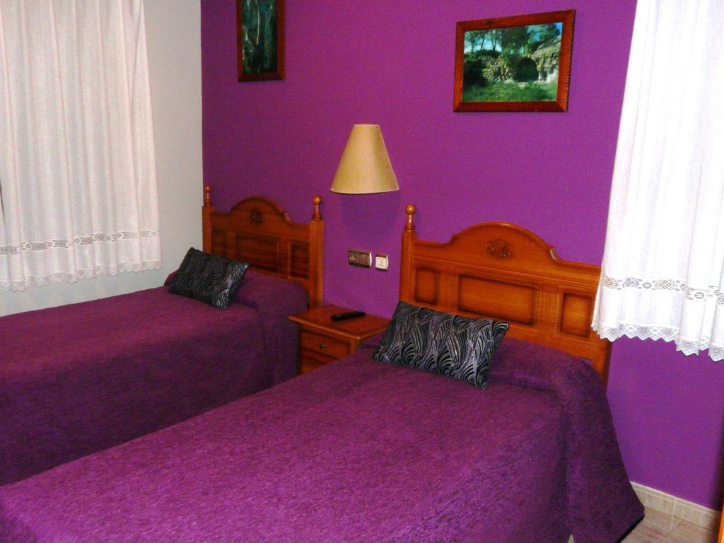 Hostal Rural Casa Castro Alberuela de la Liena Chambre photo